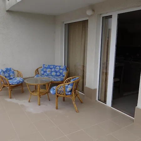 Lilia Guest house *