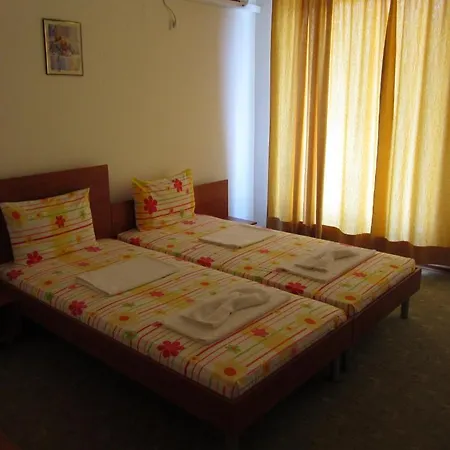 بيت ضيافة Lilia 4*
