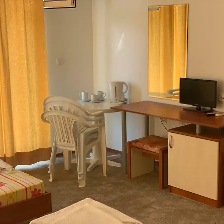 Lilia Guest house
