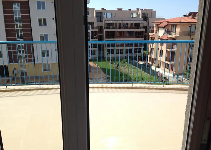 Πανσιόν Lilia 4*