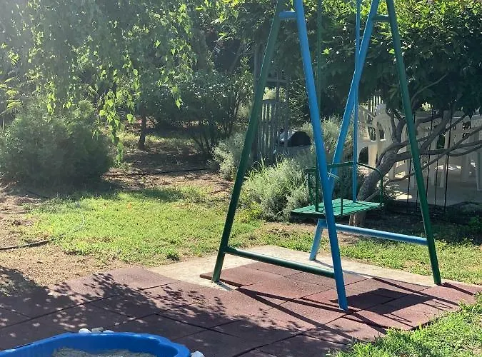 Lilia 4* Νεσέμπαρ