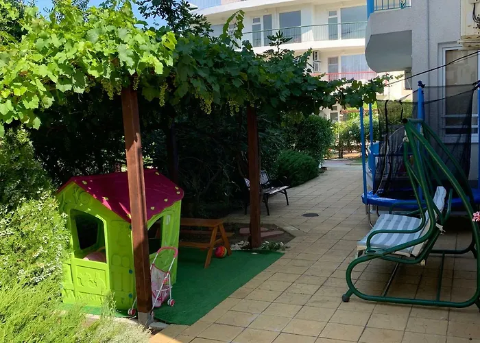 Lilia Πανσιόν